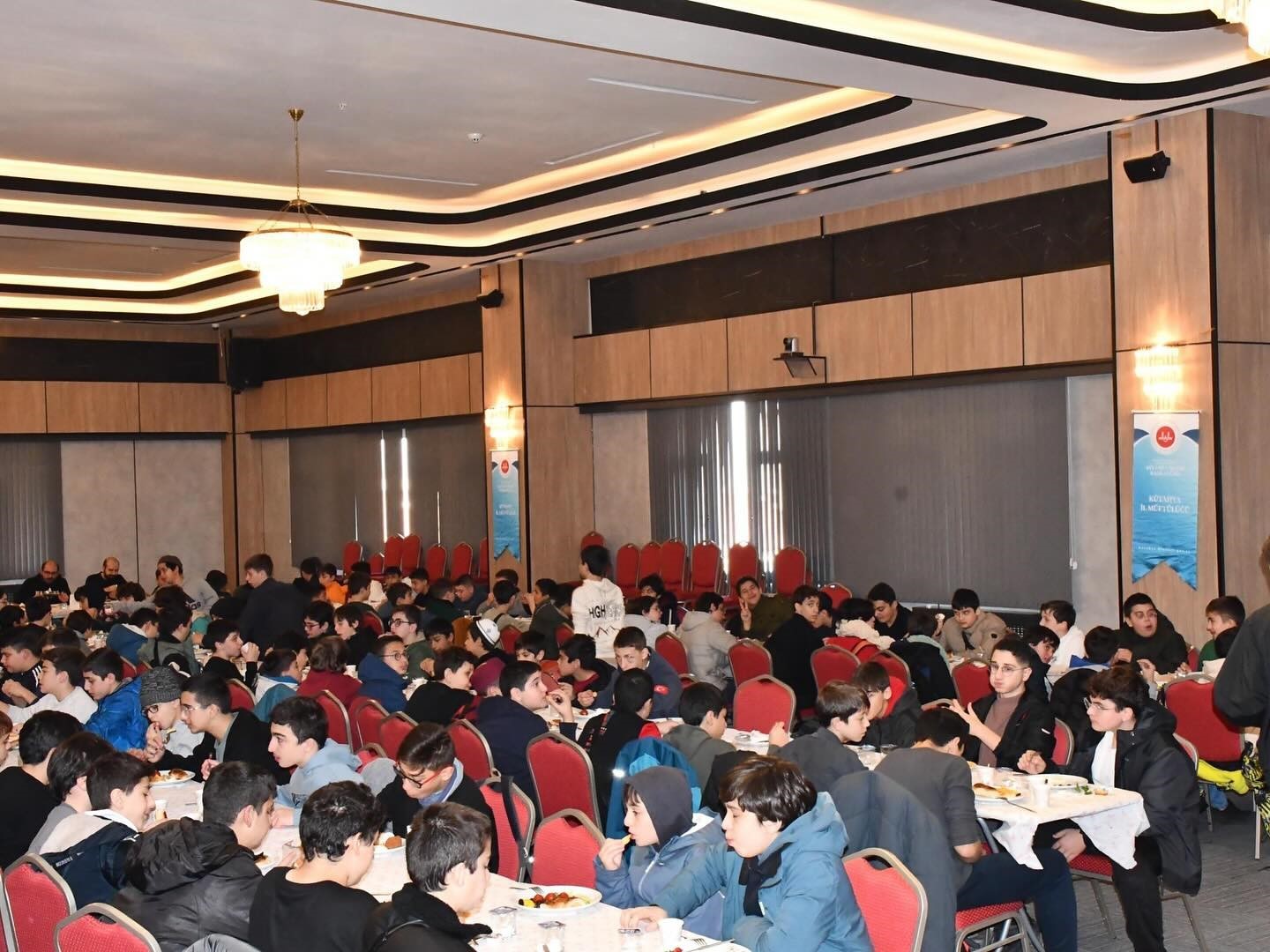 Gediz Murat Dağında gençlik buluşması