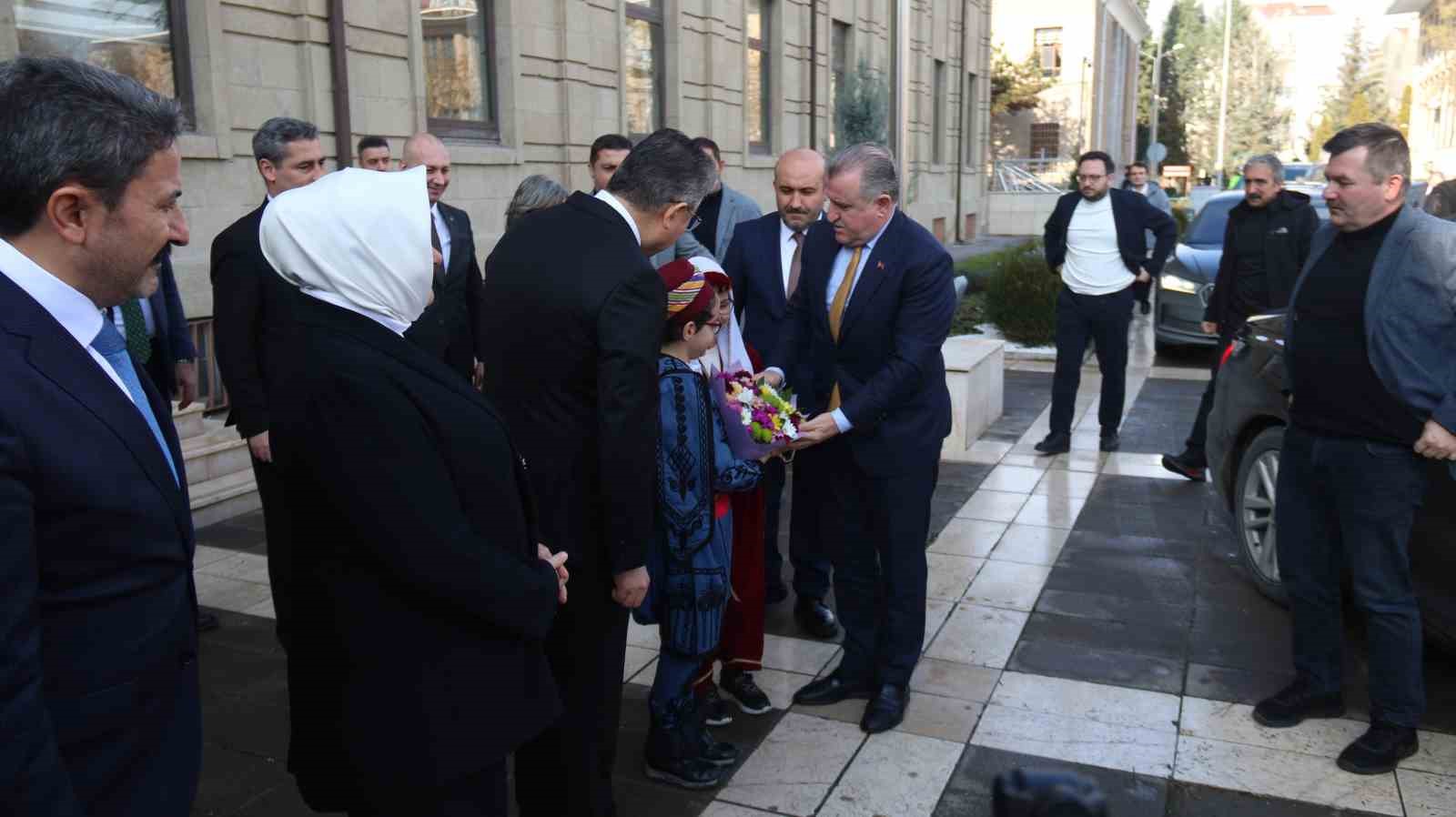 Gençlik ve Spor Bakanı Bak Eskişehirde