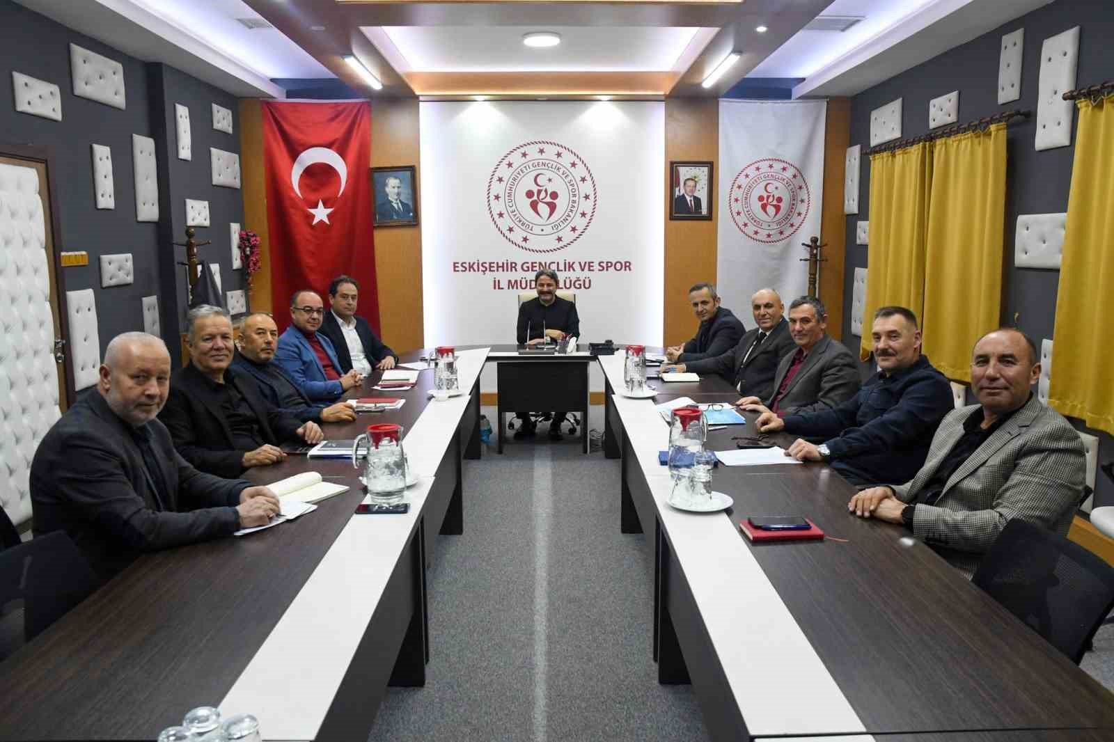 Gençlik ve Spor İl Müdürlüğünde yılın ilk değerlendirme toplantısı gerçekleşti