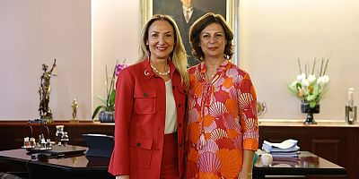 Genel Başkan Yardımcısı Aylin Nazlıaka'dan Ayşe Ünlüce'ye ziyaret