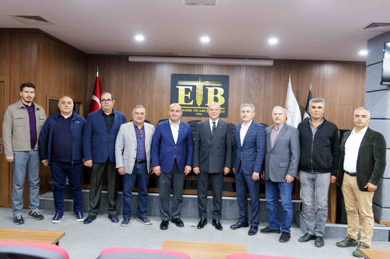 Gürhan Albayrak: “Mısırdaki Bereket Çiftçilerimizin Yüzünü Güldürüyor”