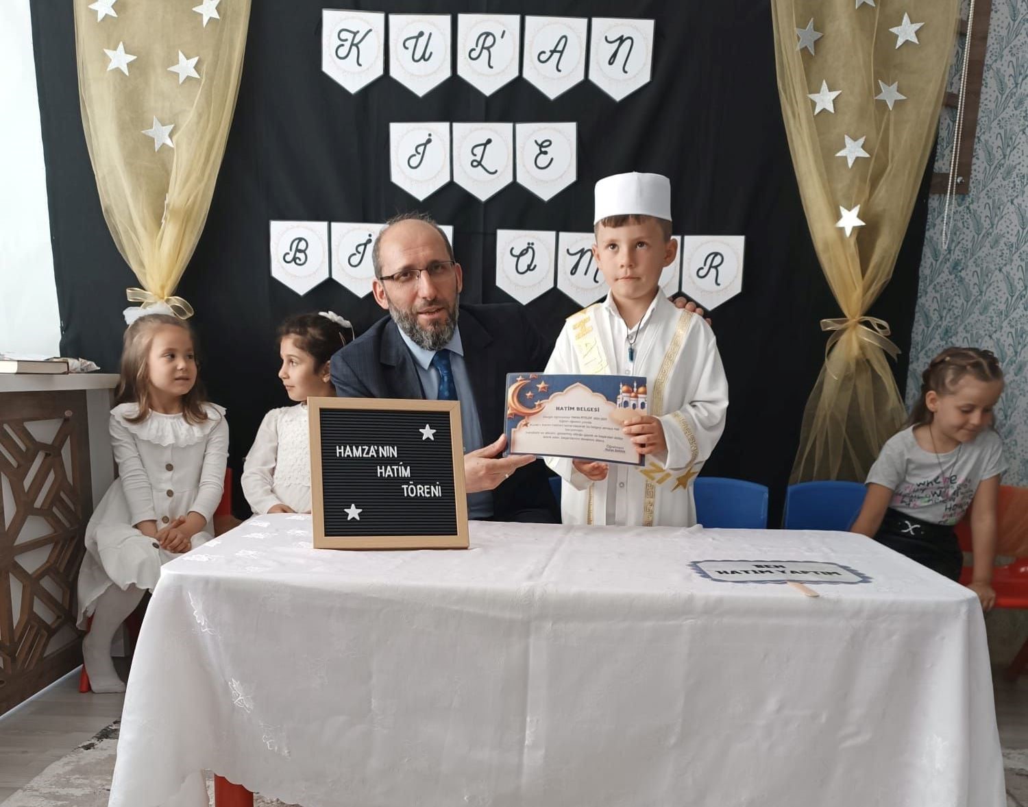 Hisarcıklı Hamza 5 yaşında Kuran-ı Kerimi hatmetti