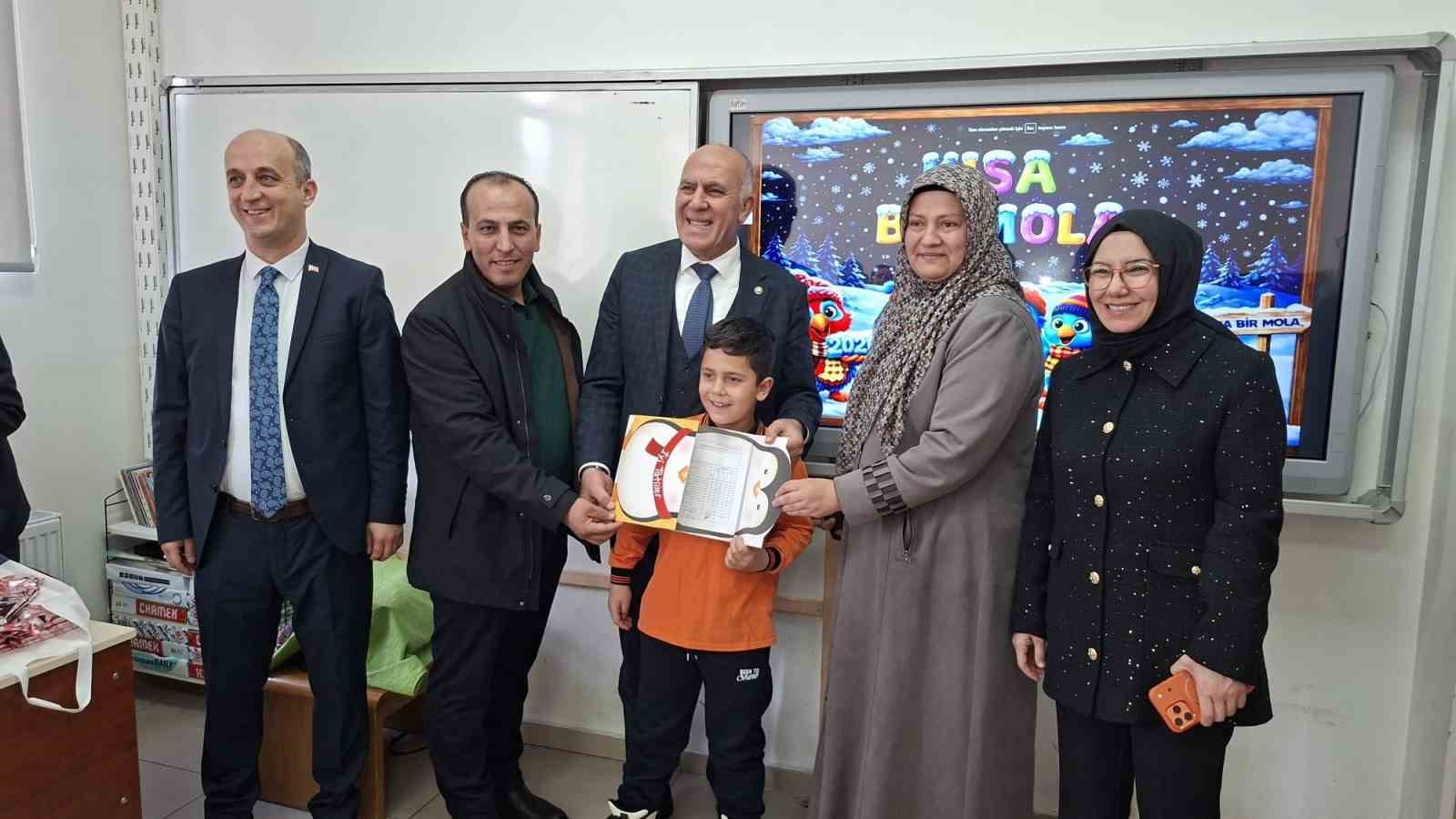 Hisarcıkta bin 50 öğrenci tatile girdi