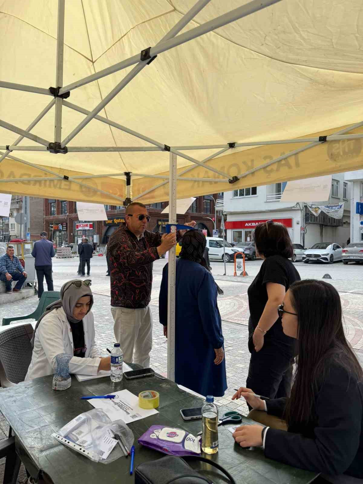 ‘İdeal Kilonu Öğren, Sağlıklı Yaşa kampanyası Afyonkarahisarda başladı