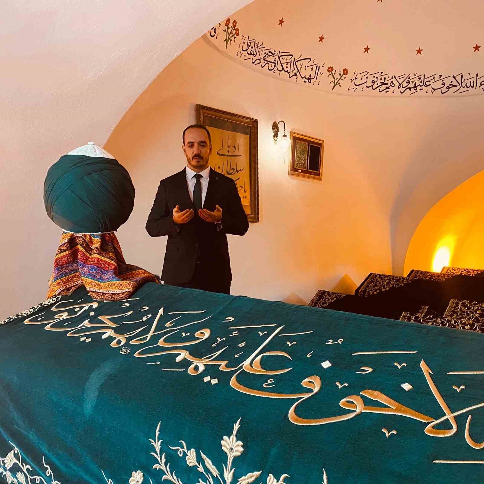 İl Müdürü Bozkurtdan Ertuğrulgazi ve Şeyh Edebali türbelerine ziyaret