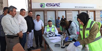 İlçemizde mobil cihaz ile toprak analizi yapıldı