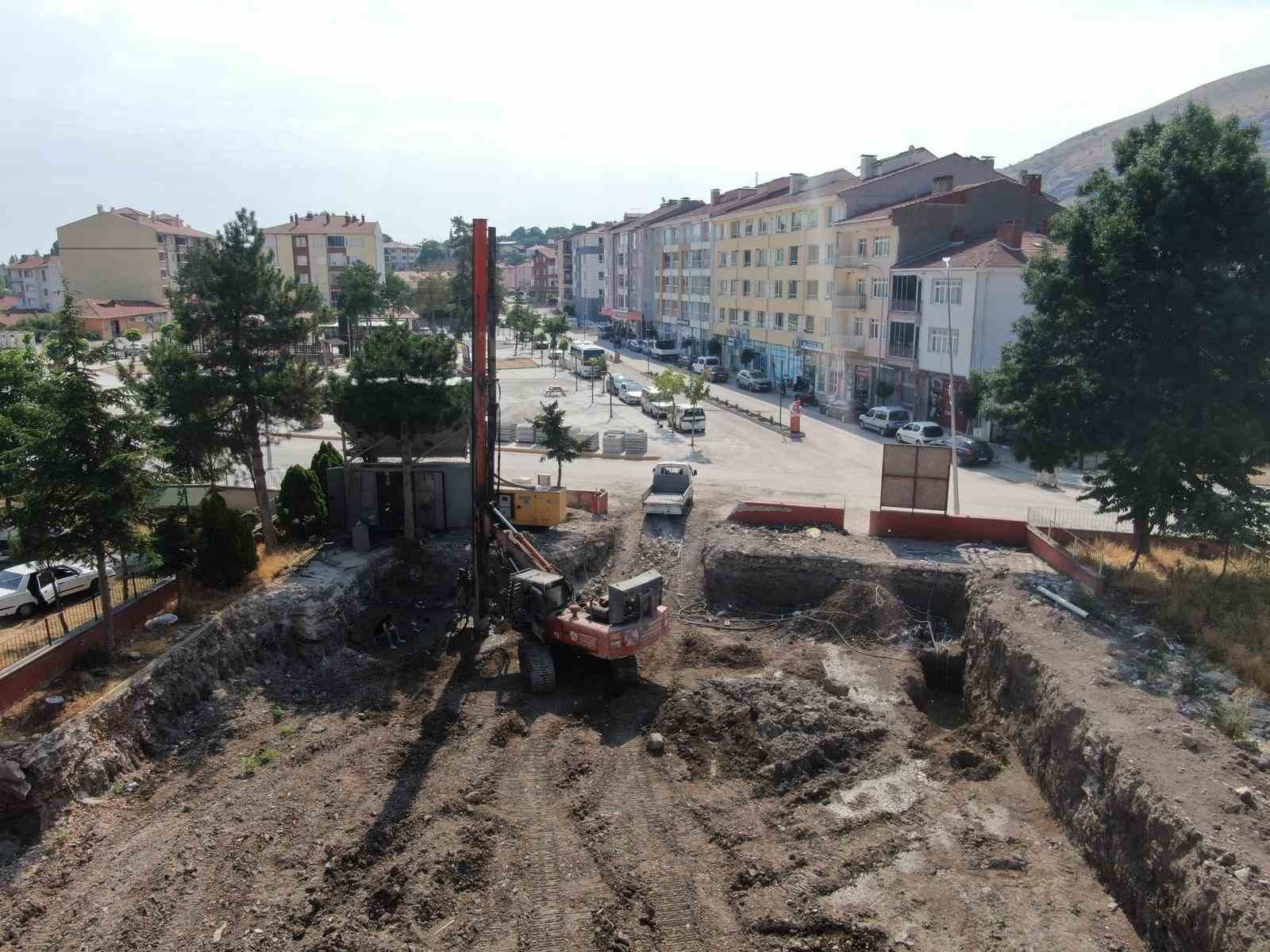 İnönü'de Hükümet Konağı çalışmaları hızla sürüyor