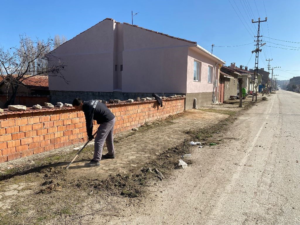 İnönü'deki camilerde Ramazan temizliği