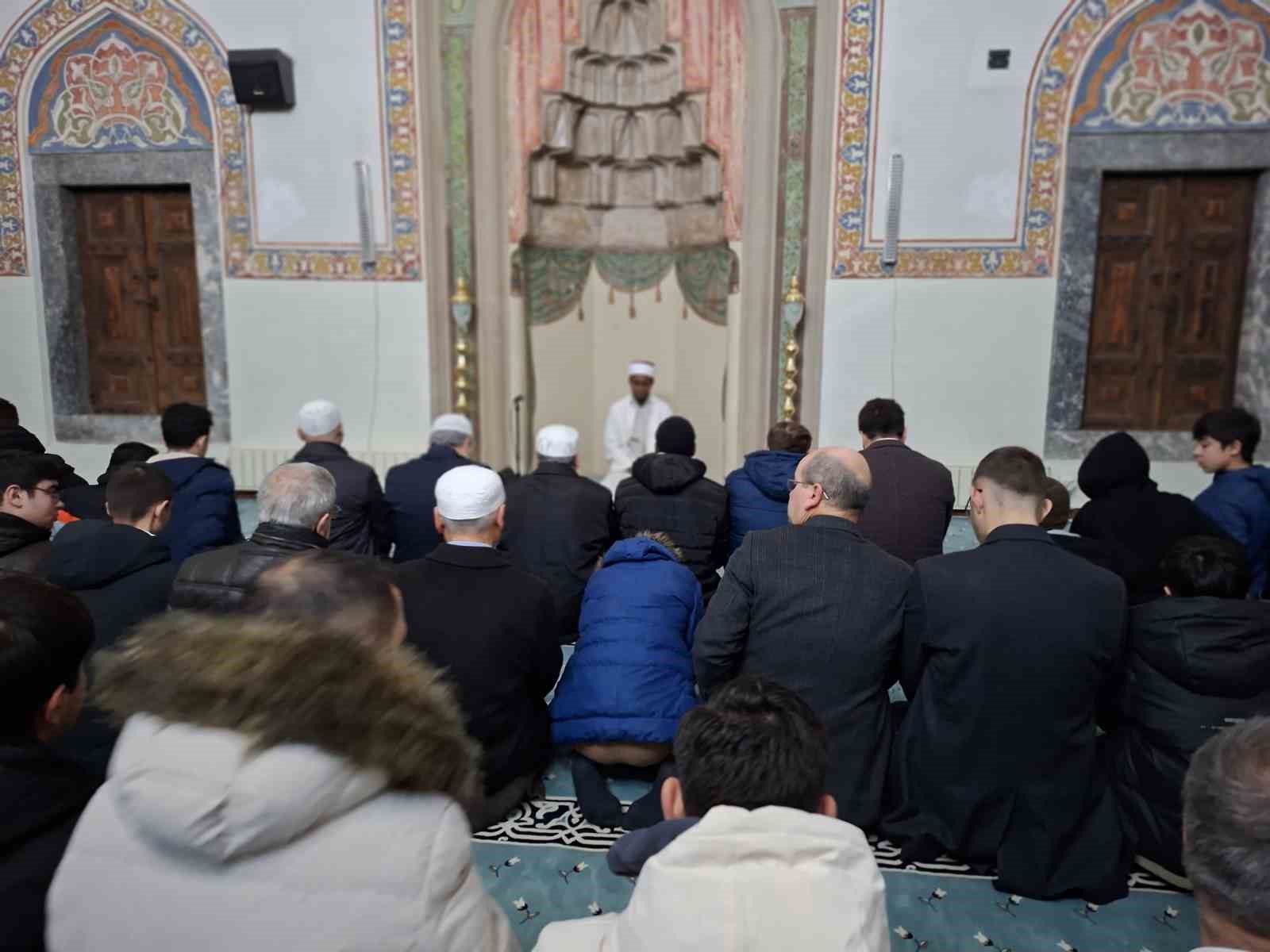 İstiklal Marşının yazarı Akif, Eskişehir'de hatim duasıyla anıldı