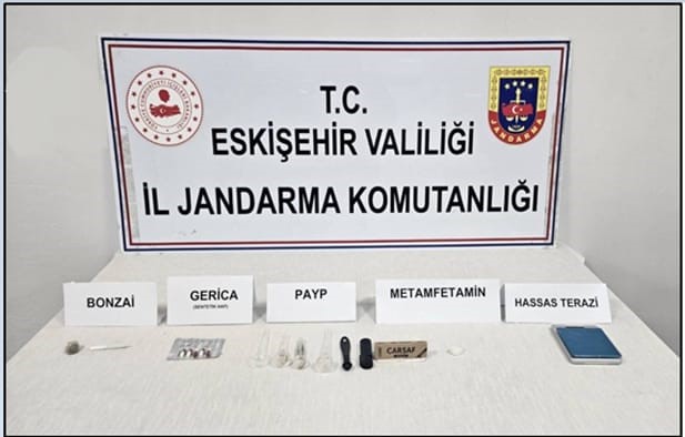 Jandarma piknik alanında uyuşturucu satan şahsı yakaldı