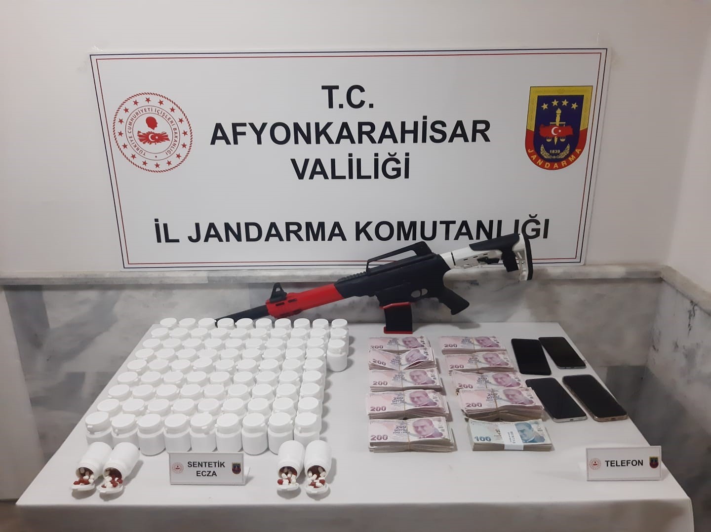 Jandarmadan uyuşturucu operasyonu