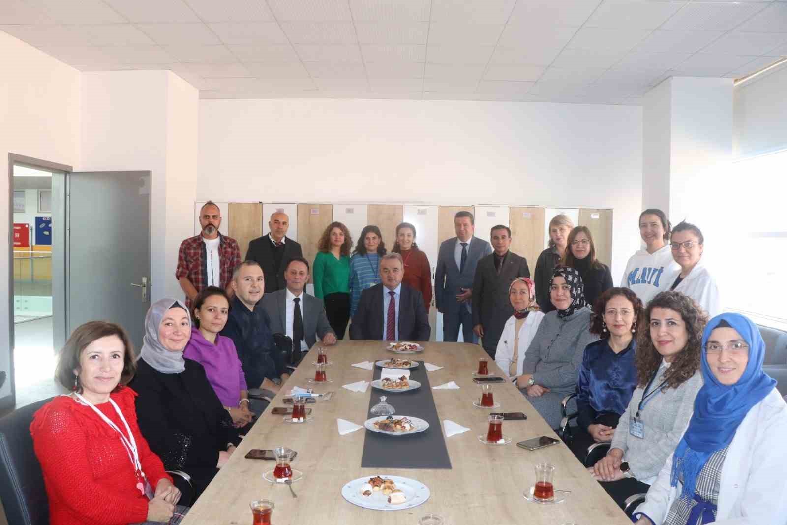 Kaymakam Öztürk'ün okul ziyaretleri