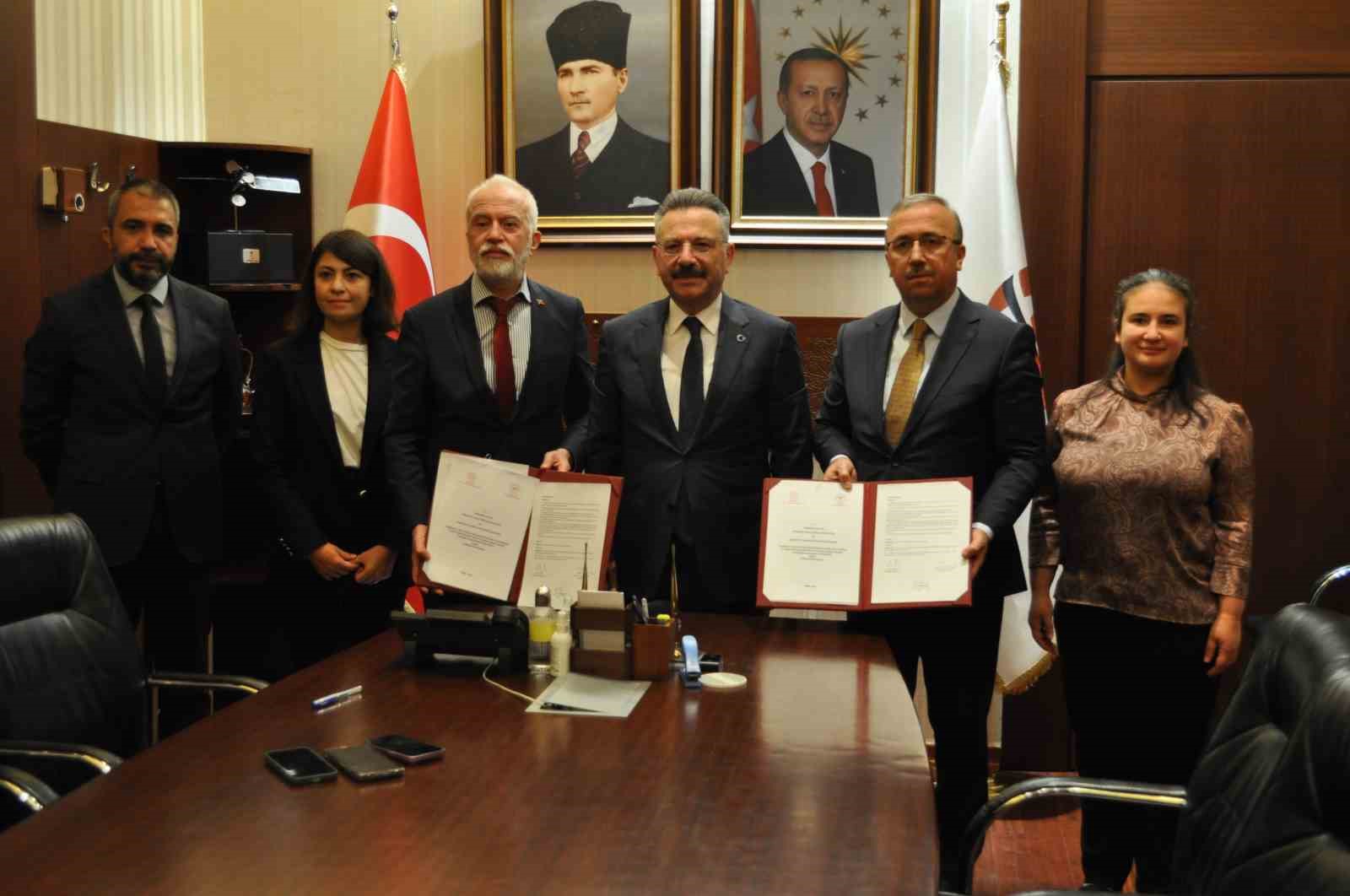 Kentteki tüm 5. sınıf öğrencilerine skolyoz taraması 