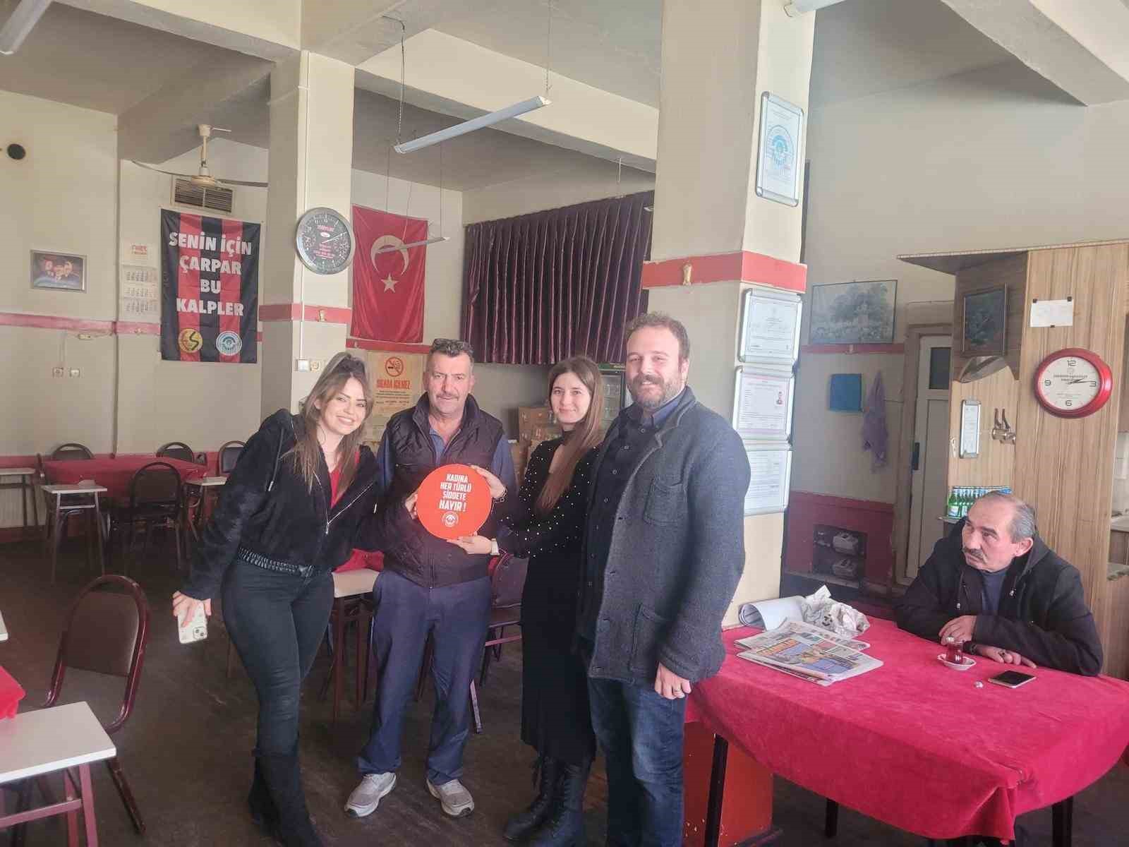 Kıraathanelerde kadına yönelik şiddetle mücadele seminerleri sürüyor