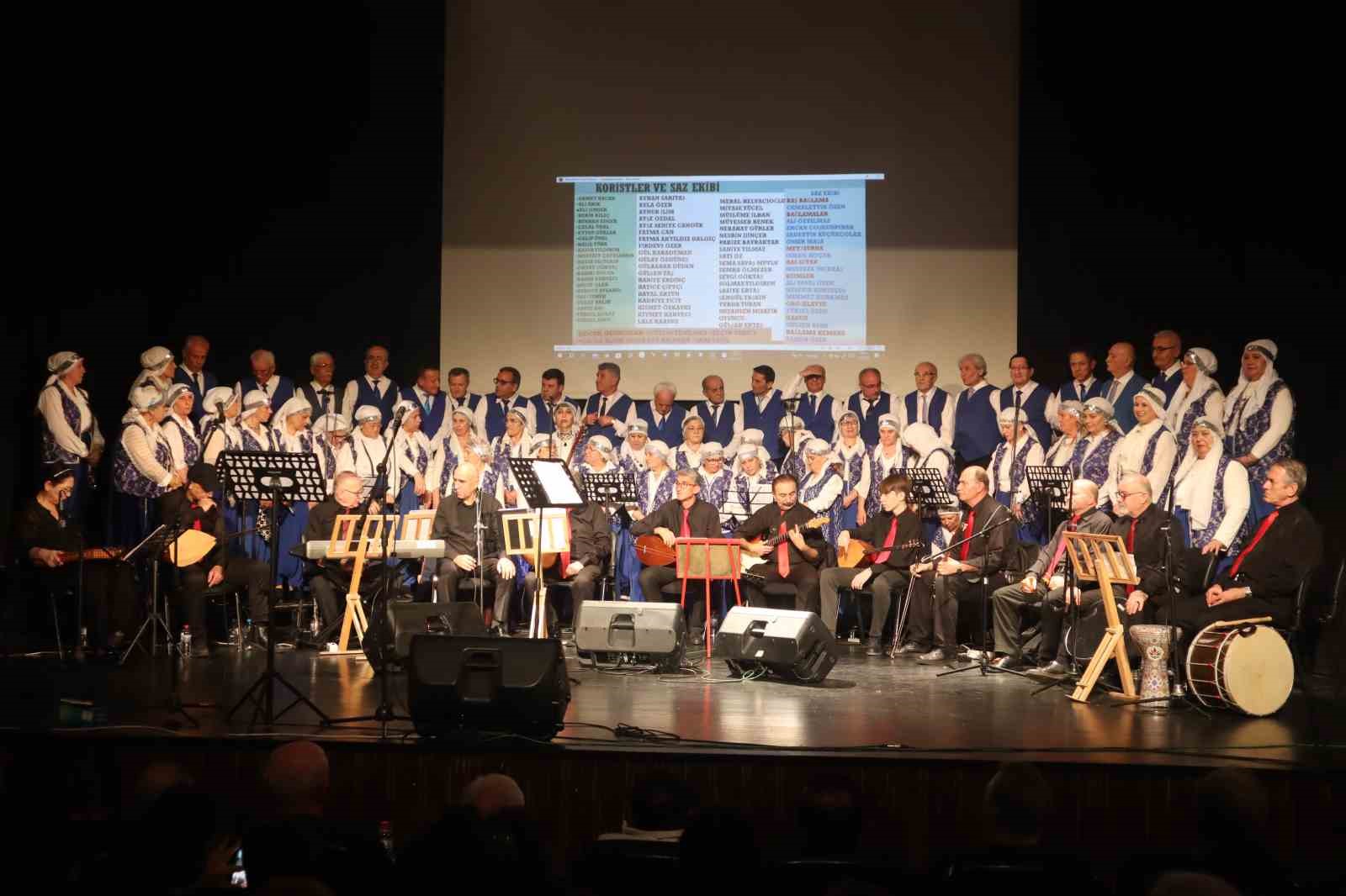 Kurtuluş Türk Halk Müziği Korosundan Eskişehir Türküleri konseri