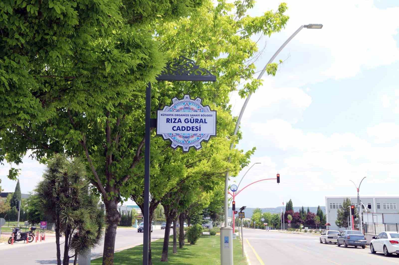 Kütahya OSB'den çini motifli cadde tabelaları