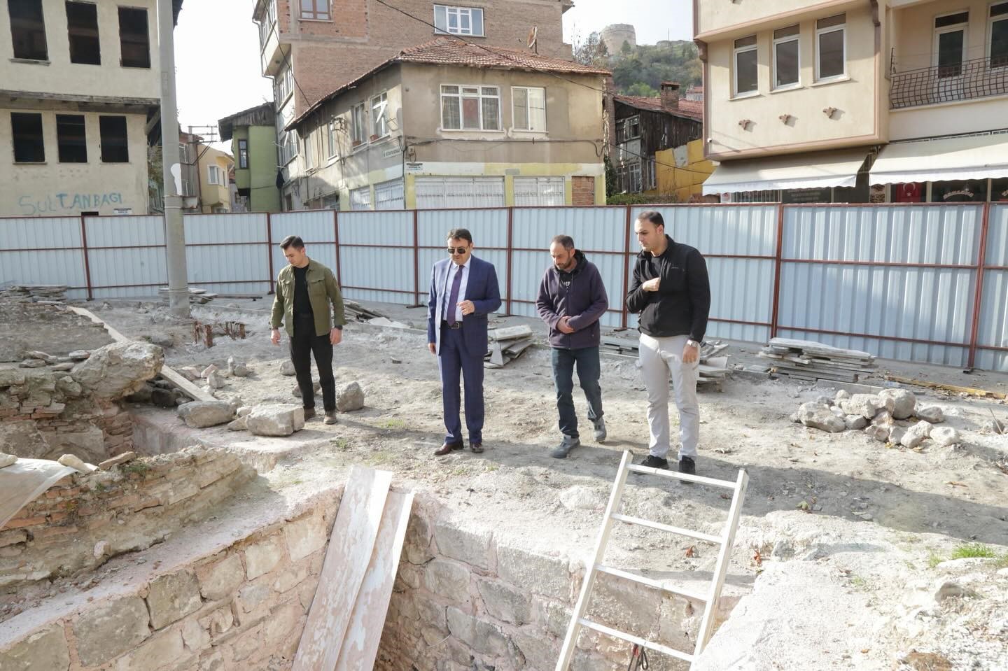 Çelebi İmaret Külliyesi restorasyon alanında incelemelerde bulundu
