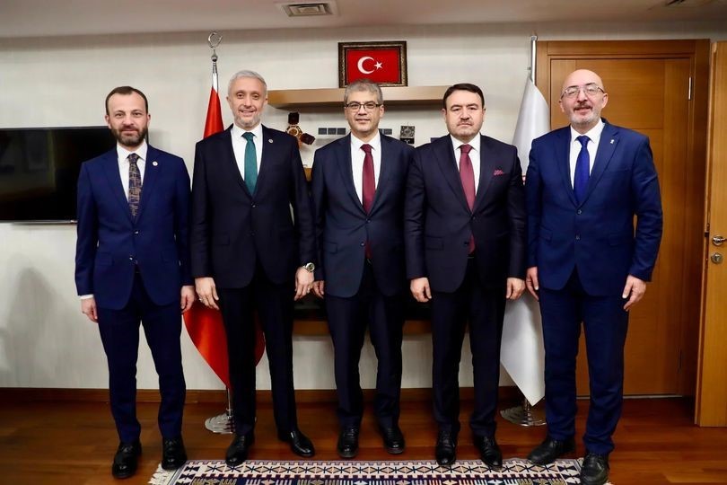 Kütahya Valisi ve milletvekillerinden Başkan Aydın'a tebrik ziyareti
