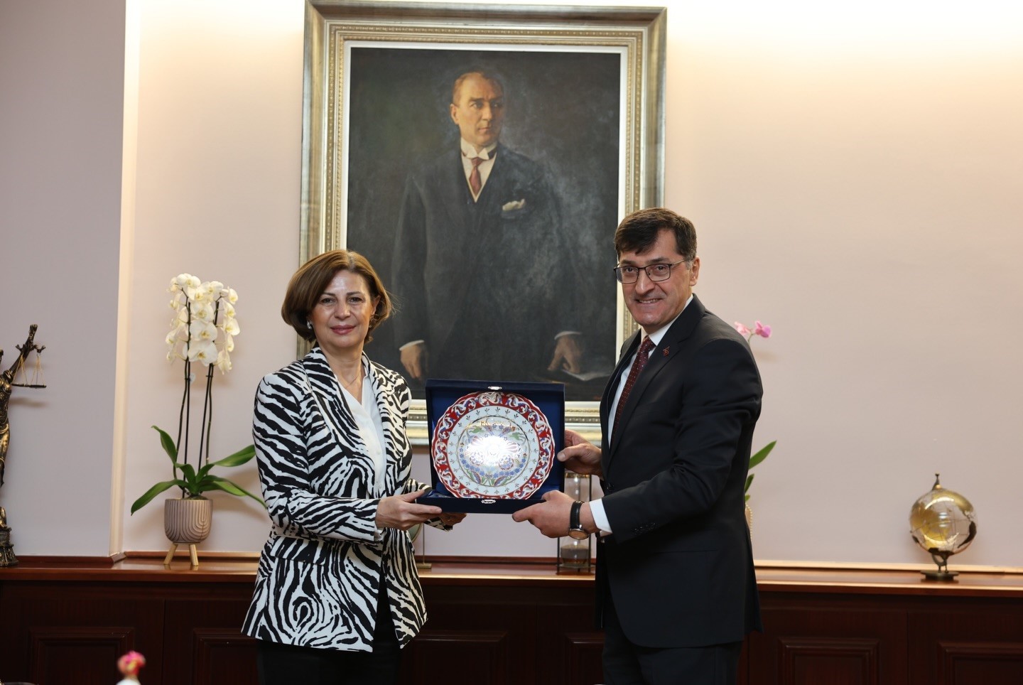 Kütahya ve Eskişehir belediyeleri arasında tecrübe paylaşımı ve iş birliği ziyaretleri