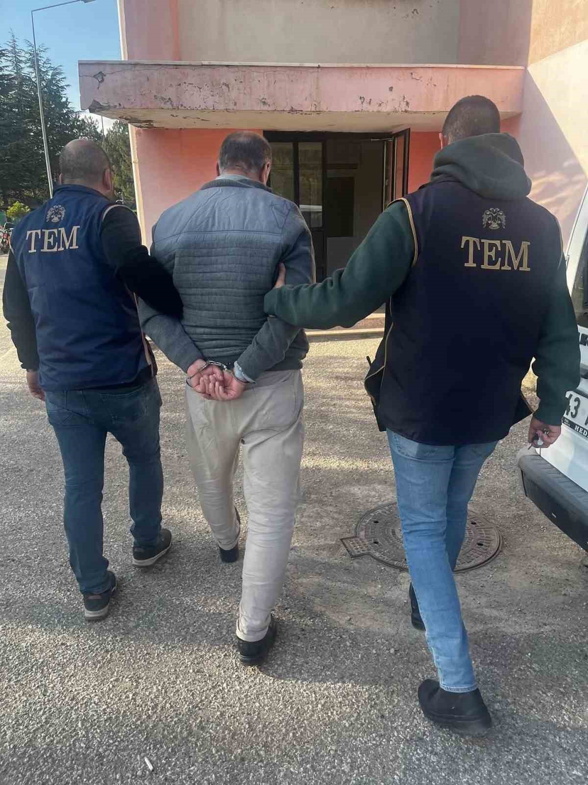 Kütahya'da FETÖ şüphelisi saklandığı evde yakalandı