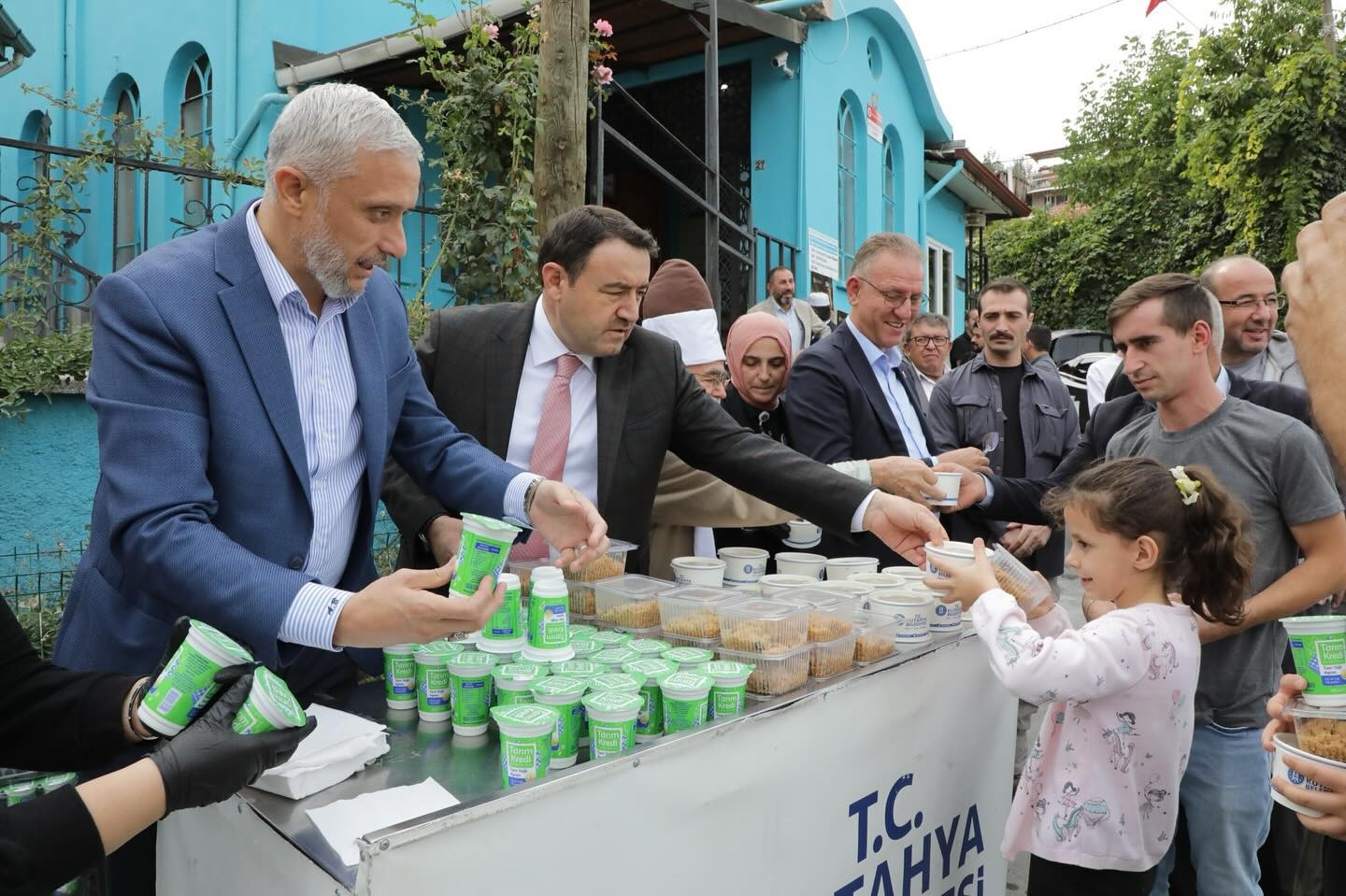 Kütahya'da geleneksel ahilik pilavı ikramı