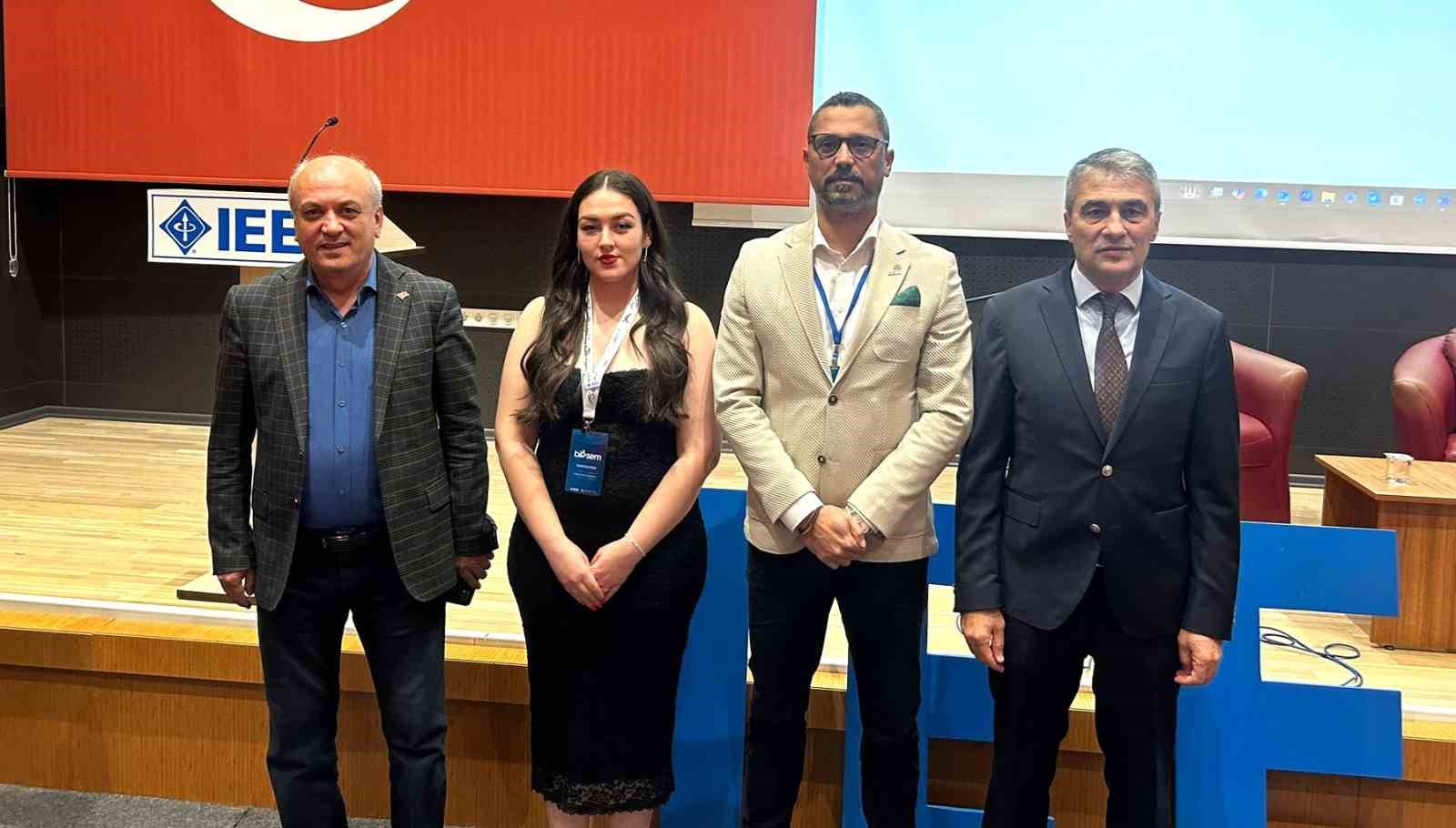 Kütahya'da IEEE Dumlupınar 13. Bilişim Semineri öğrencilerden yoğun ilgi gördü