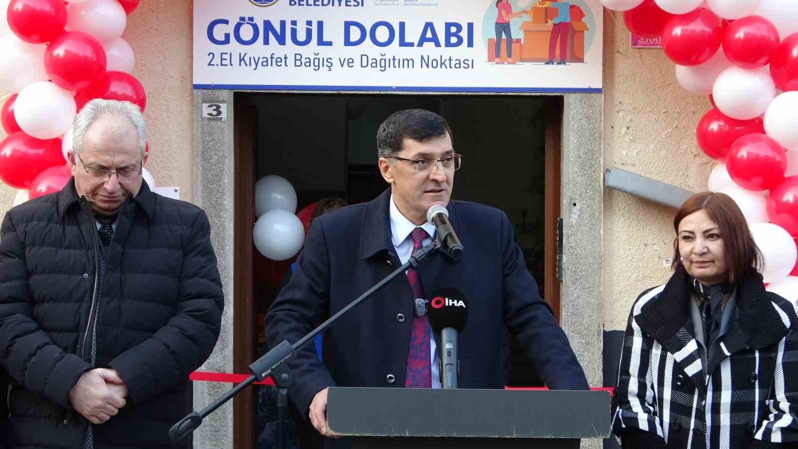 Kütahya'da ihtiyaç sahipleri için Gönül Dolabı