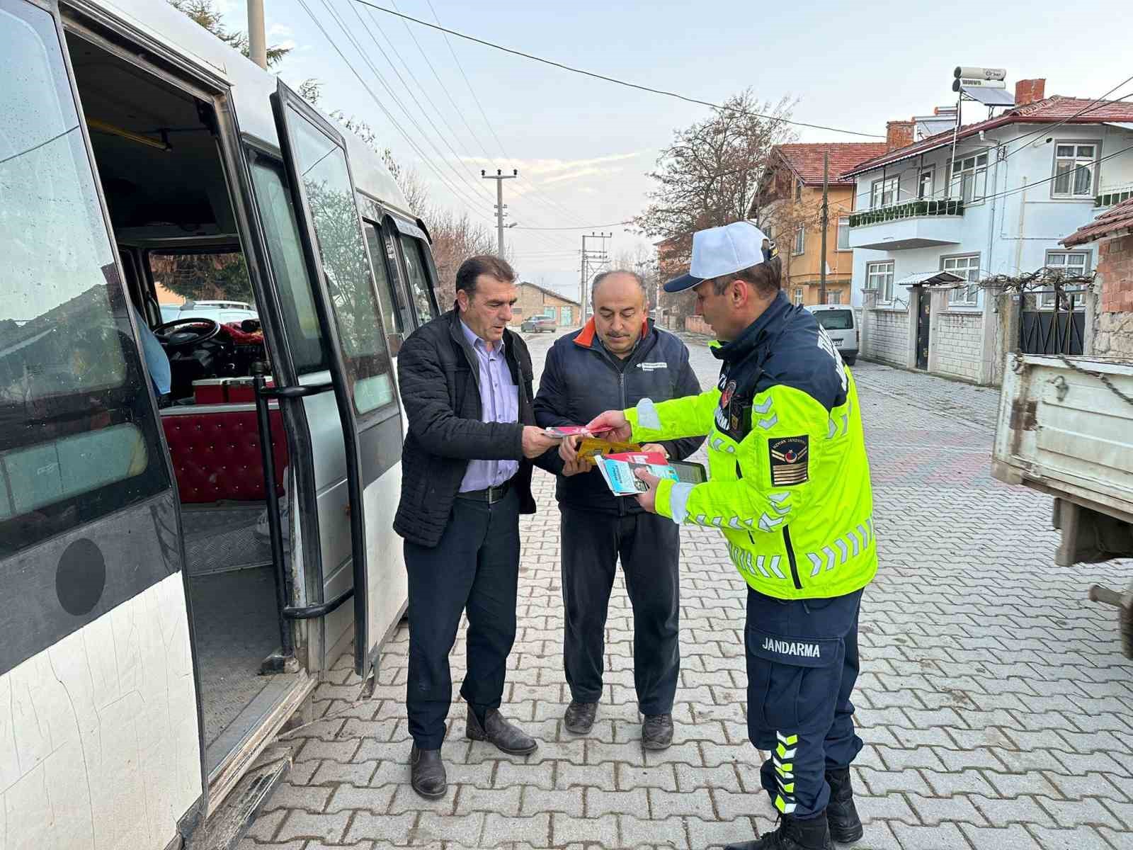 Kütahya'da jandarmadan okul servislerine sıkı denetim