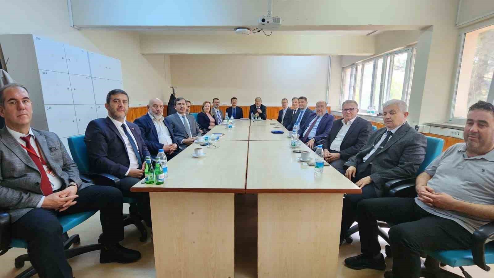 Kütahyada merkez meslek lisesi müdürleriyle istişare toplantısı