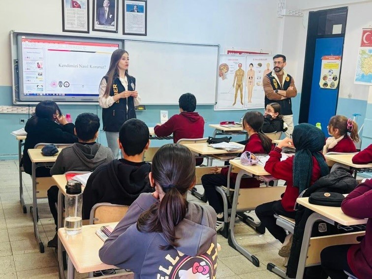 Kütahyada öğrencilere siber güvenlik semineri