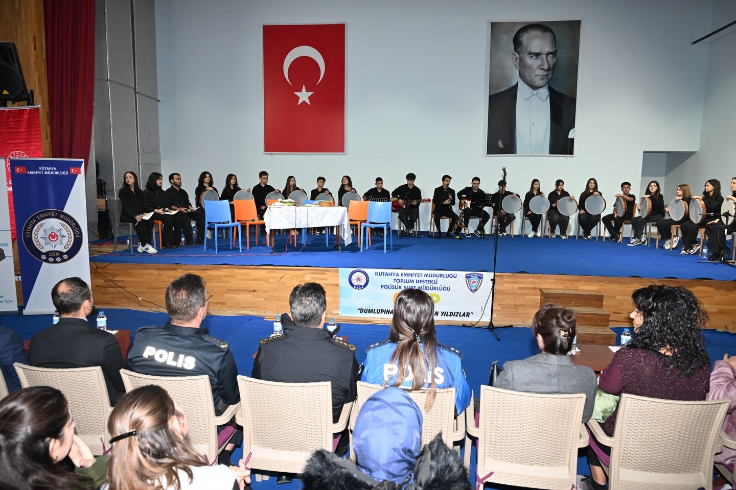 Kütahyada parlayan yıldızlar sahne aldı