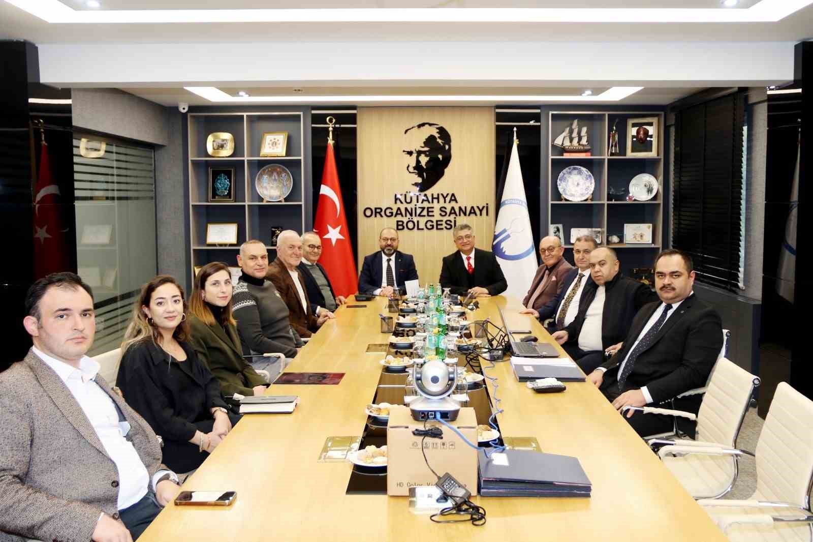 Kütahyada sanayi ve üniversite güçlerini birleştirdi