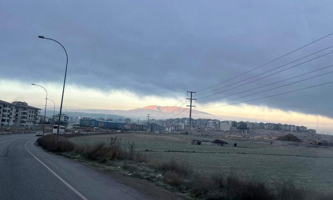 Kütahyada sis öncesi kartpostallık manzaralar