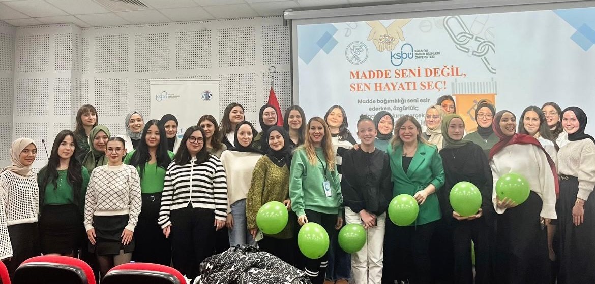 Bağımlılık Türleri ve Sosyal Hizmet Müdahaleleri eğitimi