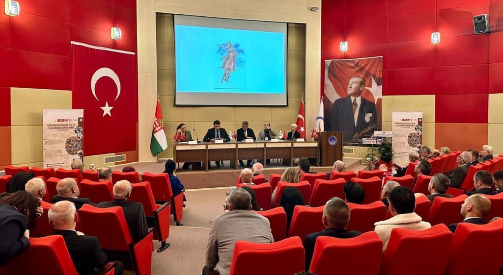 Kütahya'da Türkiye-Macaristan Kültür Yılı sempozyumu