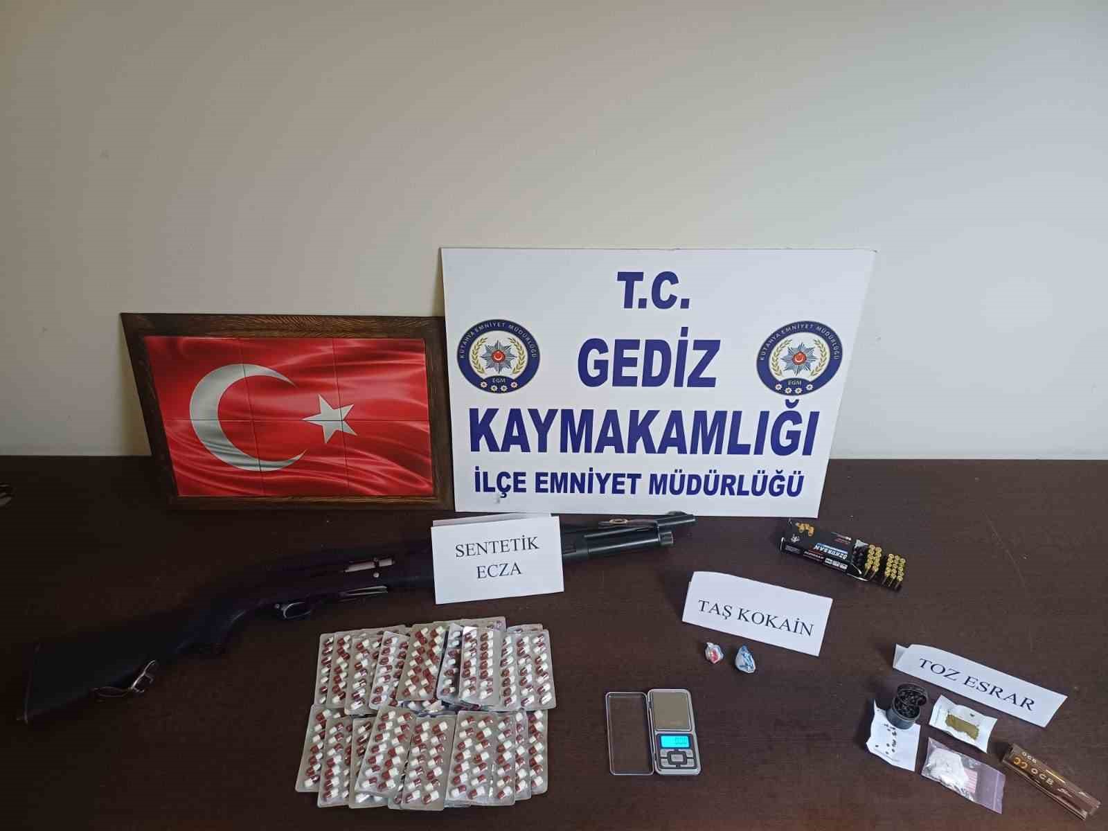 Kütahyada uyuşturucu operasyonu: 2 kişi tutuklandı