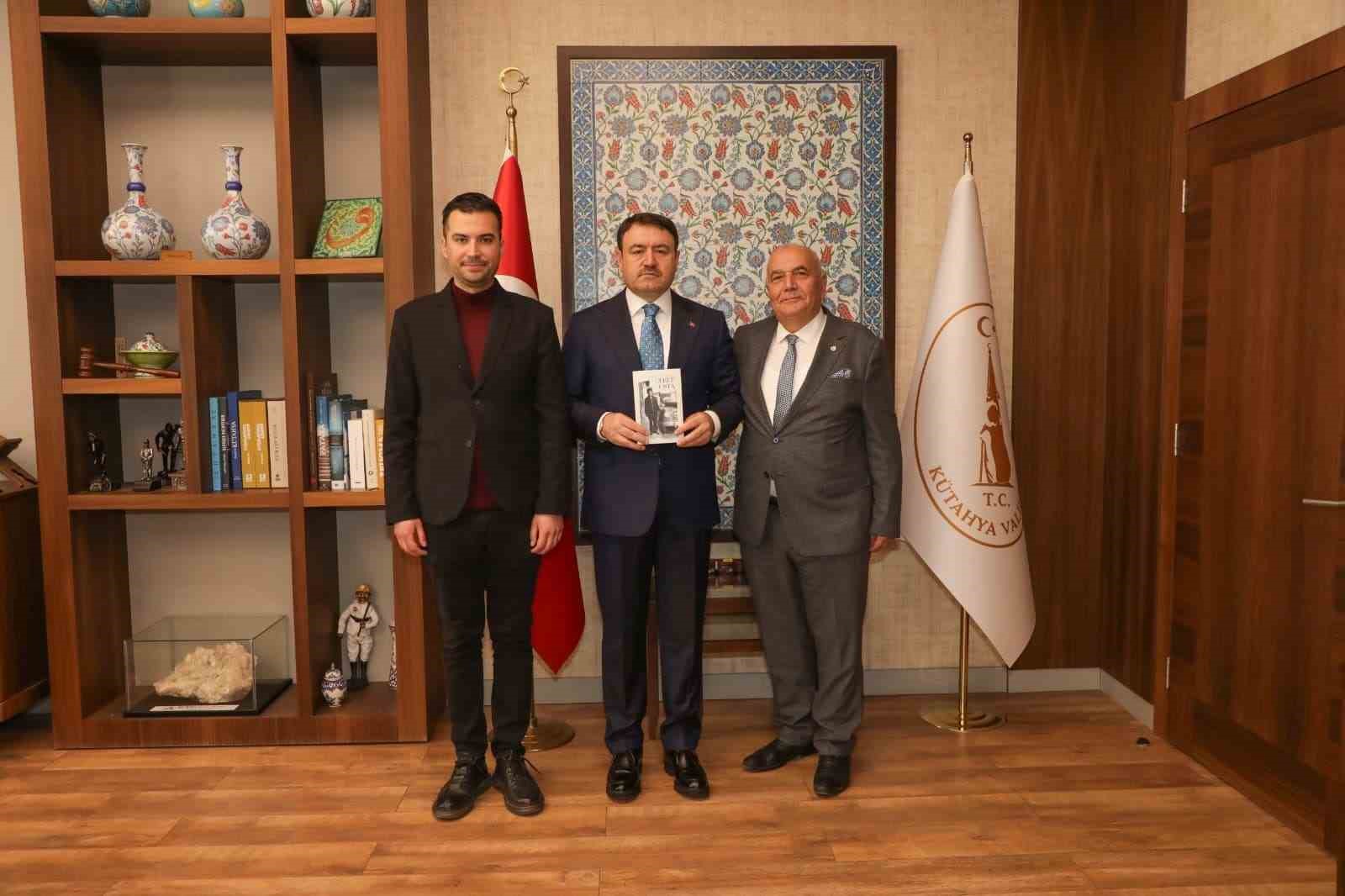 Kütahyalı Şeref Usta kitabının geliri çıraklara bağışlanacak