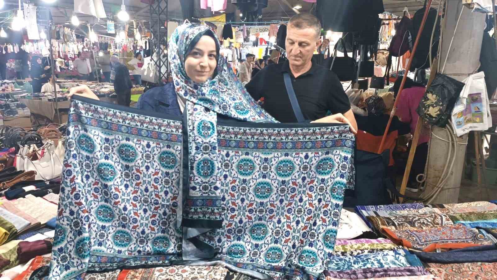 Kütahya'nın çini deseni şallarla buluştu