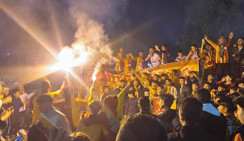 Kütahyanın Tavşanlı ilçesinde şampiyonluk kutlamaları