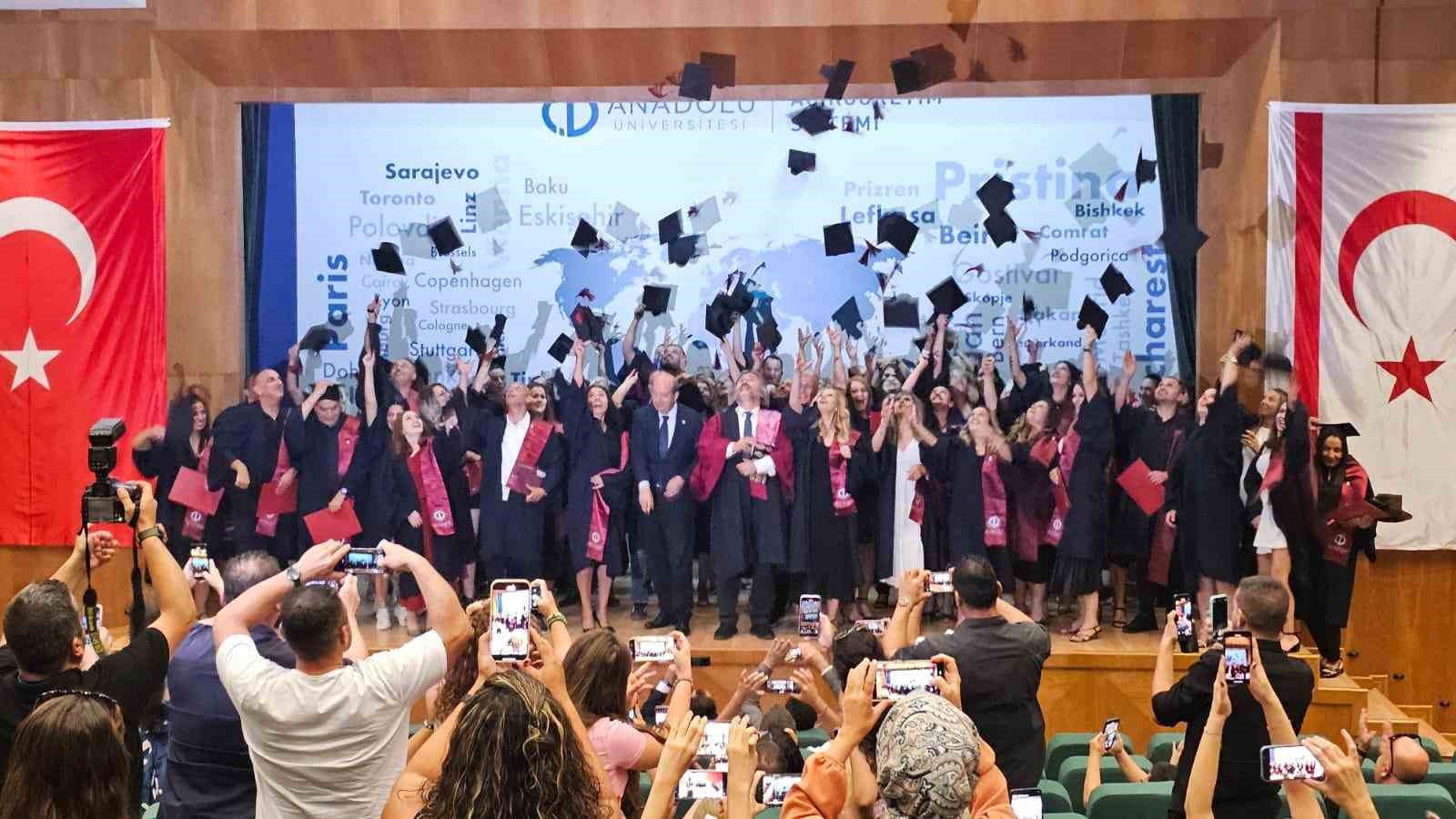 Lefkoşada Anadolu Üniversitesinin mezuniyet töreni düzenlendi