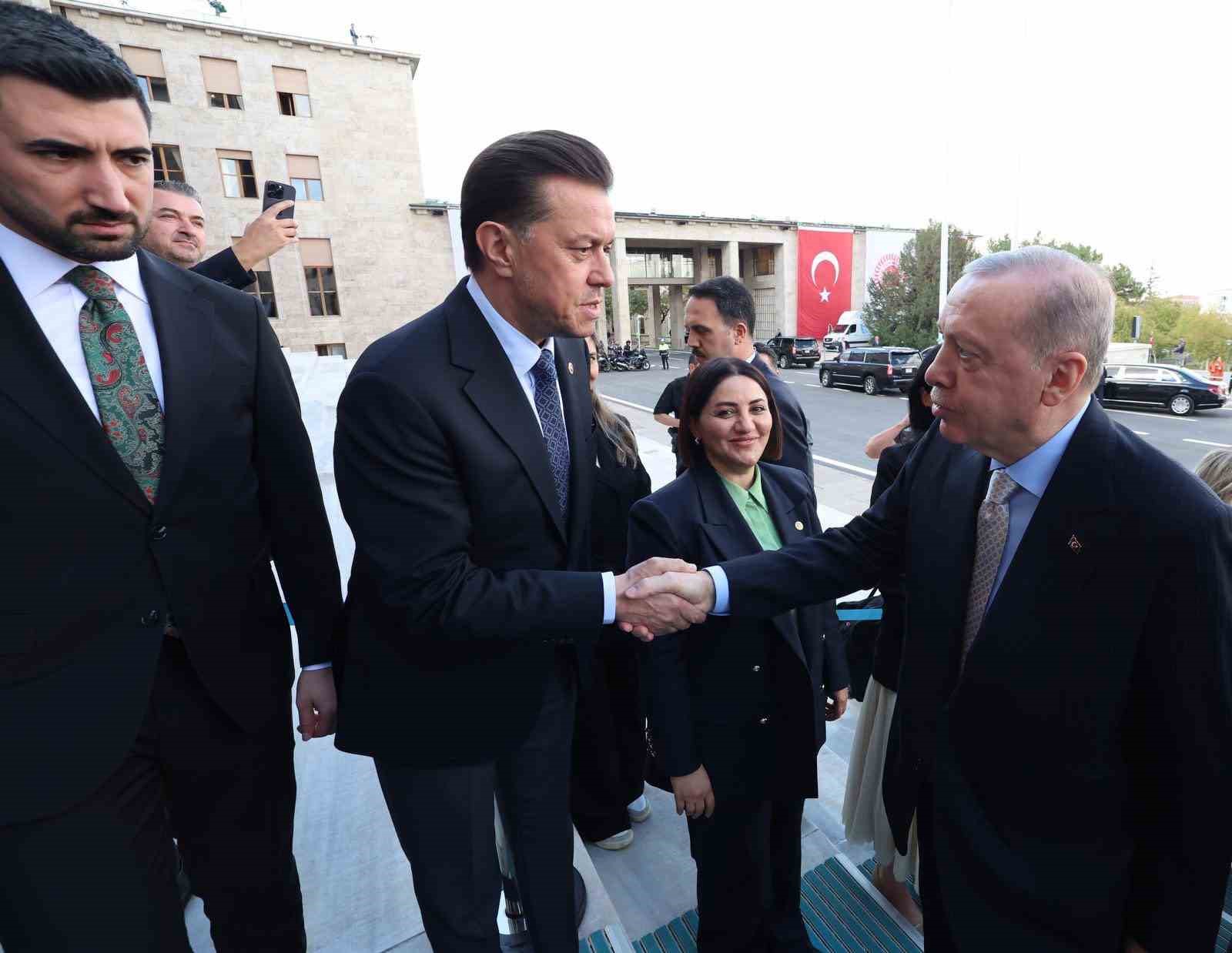 Hatipoğlu, 8. Dönem 4. Yasama Yılının ilk toplantısına katıldı