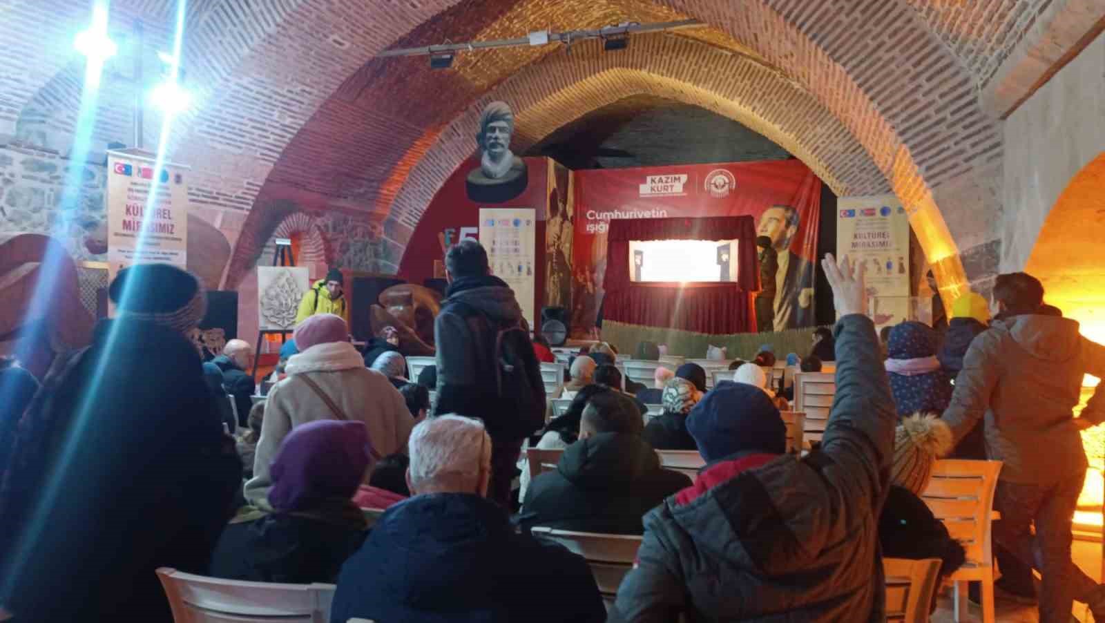 Odunpazarı'nda Geleneksel Türk Tiyatrosuna büyük ilgi