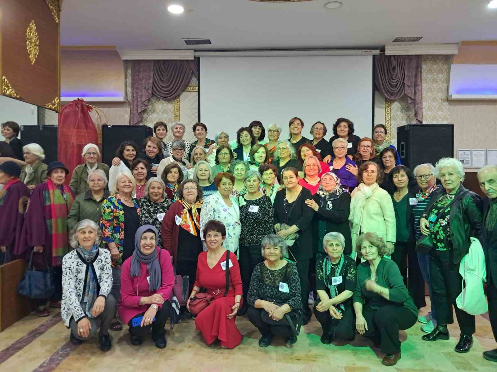 Öğretmen okulu mezunları 50 yıl sonra Eskişehirde buluştular