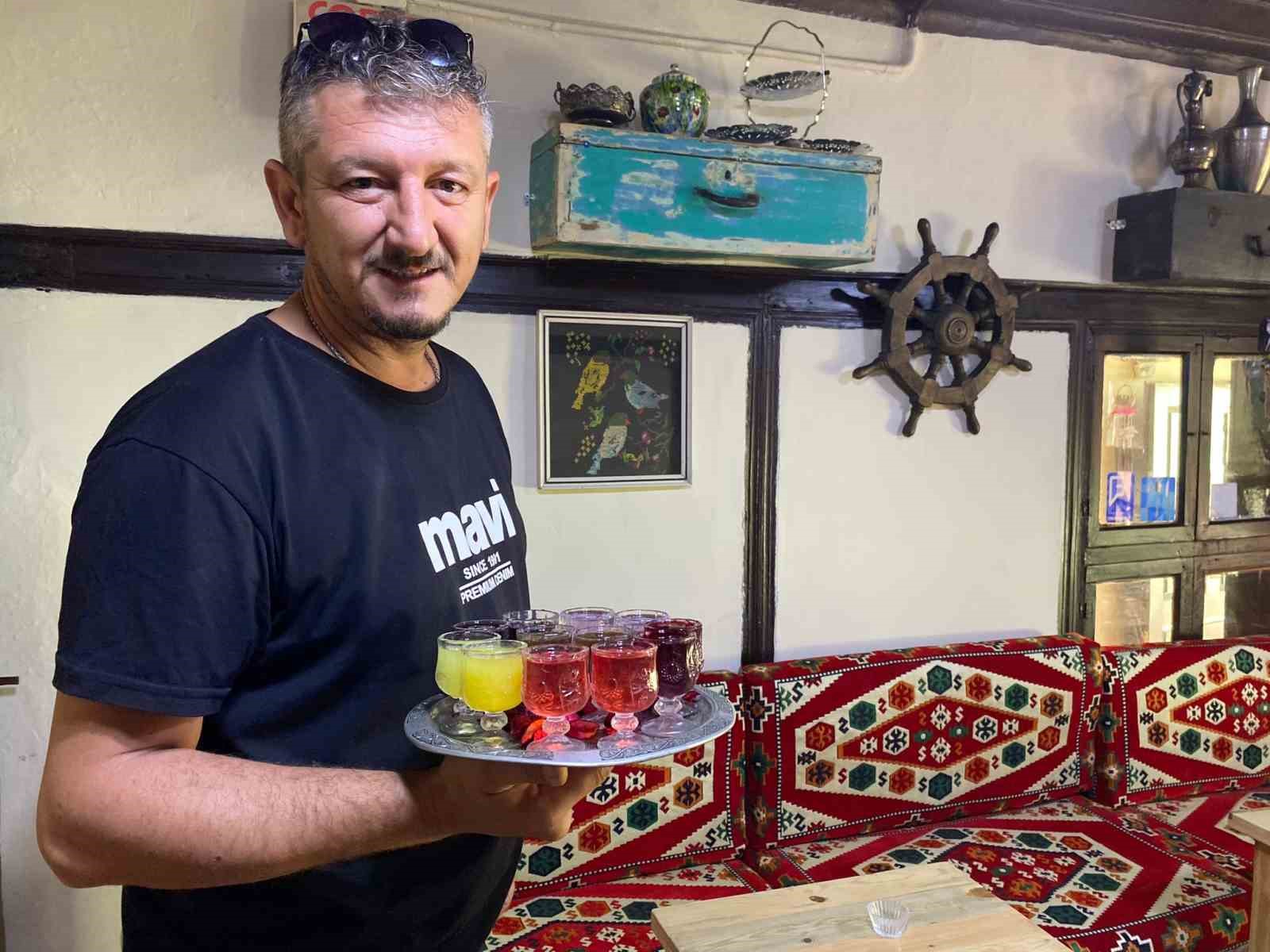Osmanlının şifa kaynağı şerbetler Eskişehir'de yaşatılıyor