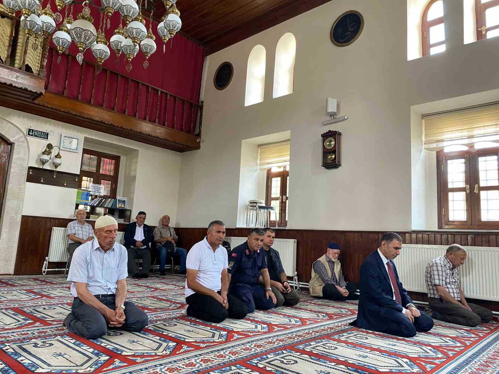 Pazaryerinde 15 Temmuz şehitleri için mevlit programı düzenlendi