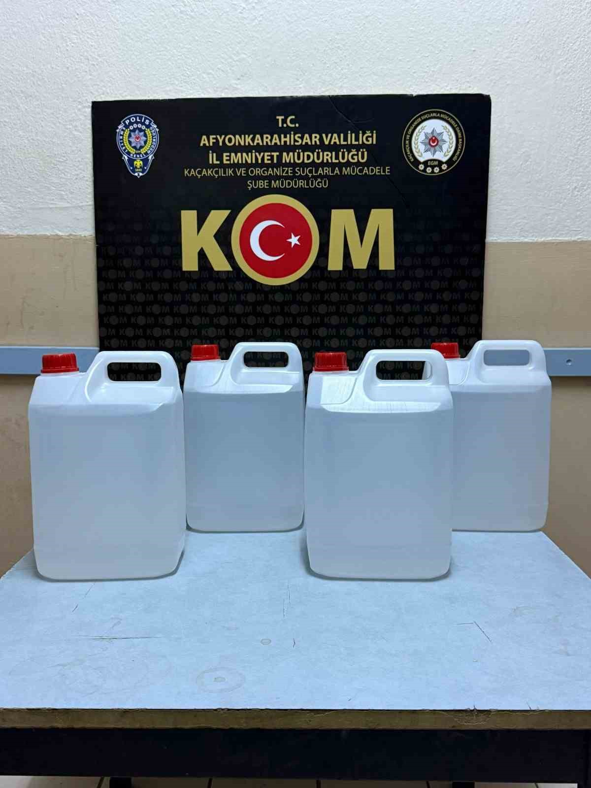 Polis kaçak alkol üretiminde kullanılan etil alkol ele geçirdi