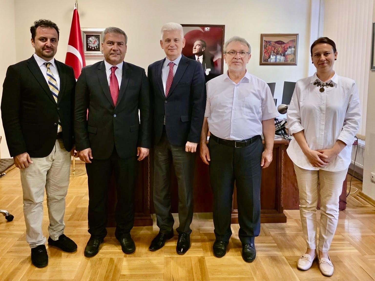 Rektör Adıgüzel, eğitim temaslarına Bulgaristan'da devam etti