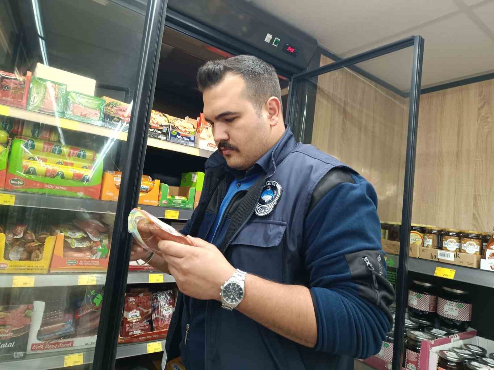 Sandıklıda zincir marketlere yönelik denetim