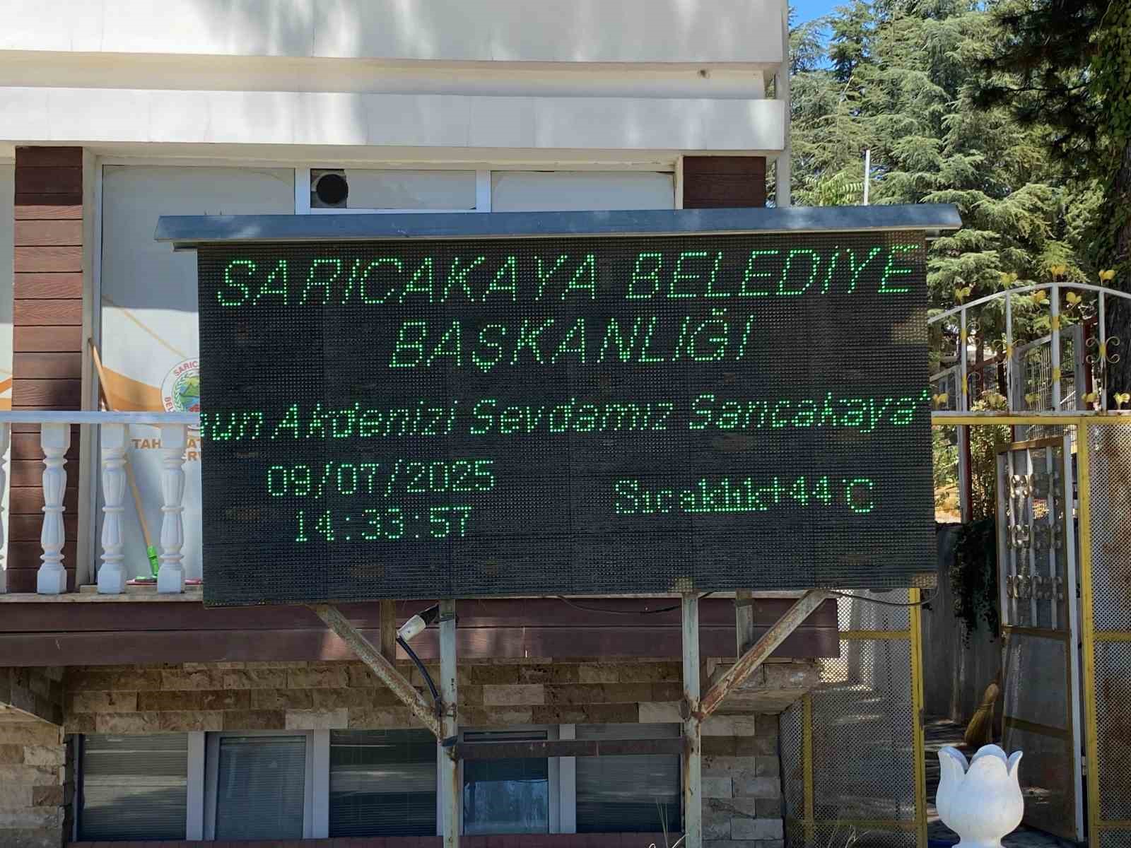 Sarıcakaya'da termometreler 44 dereceyi gördü