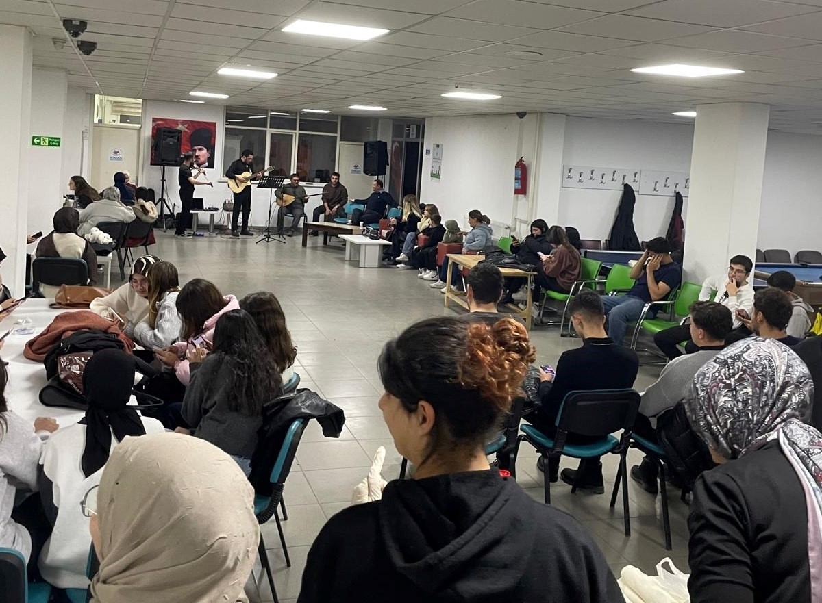 Simavda üniversite öğrencilerine yönelik motivasyon programı düzenlendi